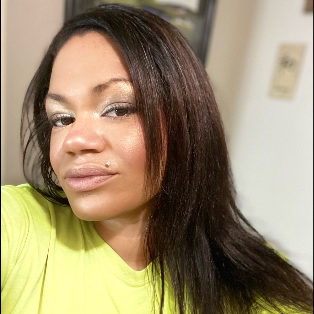 Meet your Posher, Sylvialise